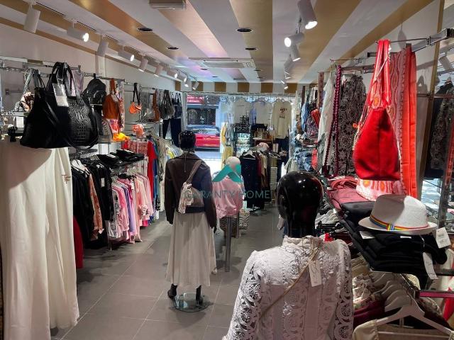 Local comercial en Alquiler en Sant Adriá Nord