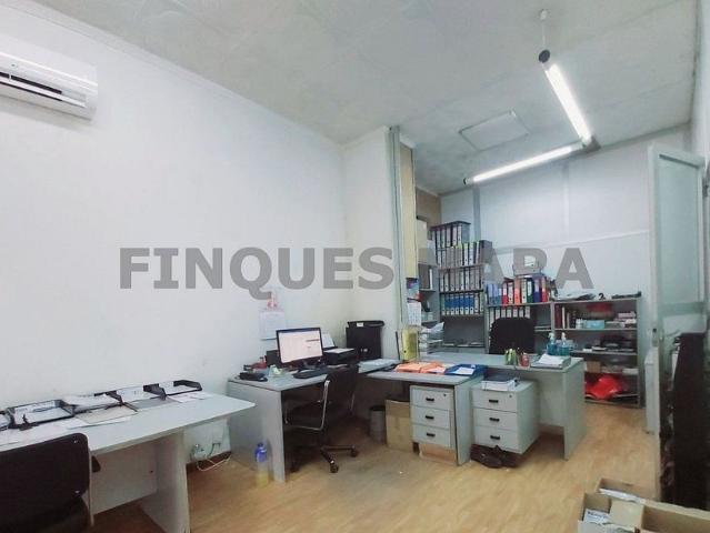 Local comercial en alquiler en Sant Boi de Llobregat, de 83 m² 1 habitación por 625
