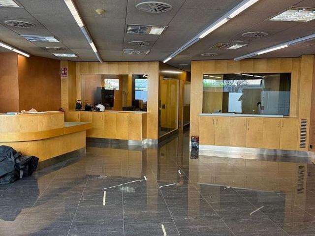 Local comercial en alquiler en Sant Fruitós de Bages, de 190 m² por 850