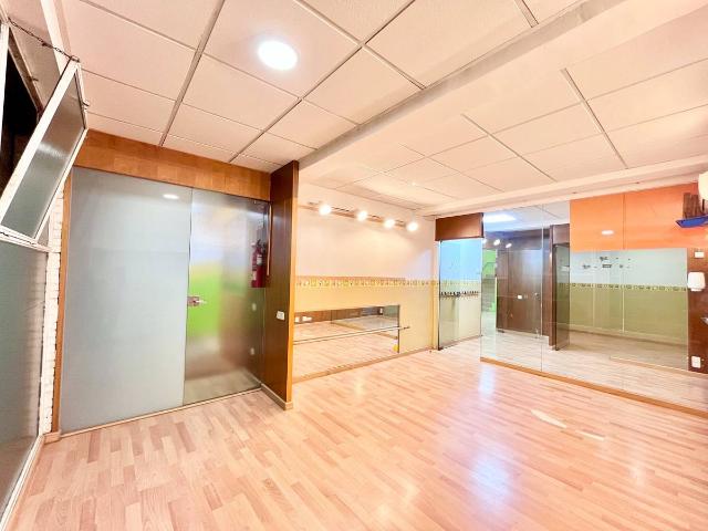 Local comercial en Alquiler en Sant Gervasi Galvany