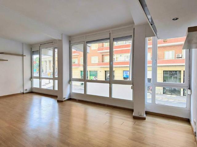 Local comercial en Alquiler en Sant Gervasi i la Bonanova