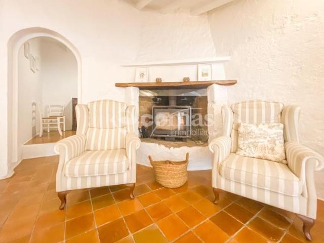 Local comercial en alquiler en Sant Lluís