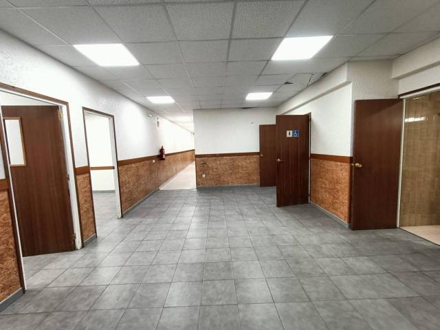 Local comercial en Alquiler en Sant Narcís