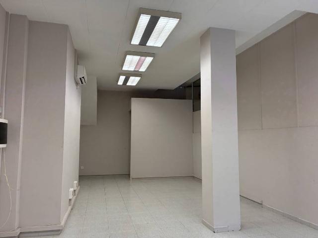 Local comercial en Alquiler en Sant Narcís