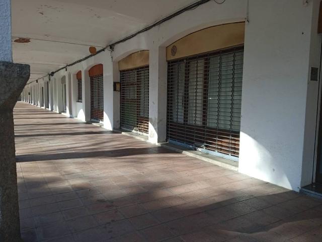 Local comercial en Alquiler en Sant Narcís