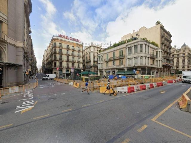 Local comercial en Alquiler en Sant Pere, Sta. Caterina i la Ribera