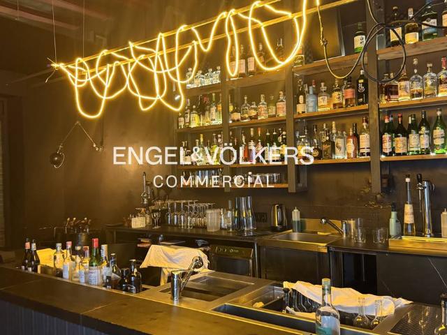 Local comercial en Alquiler en Sant Pere, Sta. Caterina i la Ribera