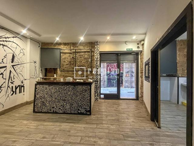 Local comercial en Alquiler en Sant Pere, Sta. Caterina i la Ribera