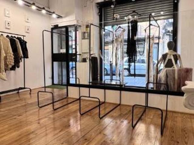 Local comercial en Alquiler en Sant Pere, Sta. Caterina i la Ribera