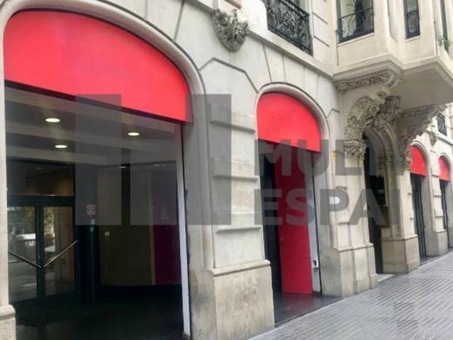 Local comercial en Alquiler en Sant Pere, Sta. Caterina i la Ribera