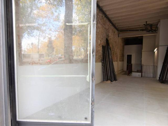 Local comercial en Alquiler en Sant Pere, Sta. Caterina i la Ribera