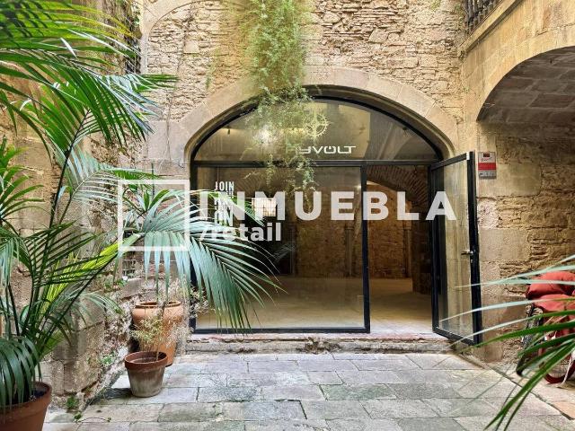 Local comercial en Alquiler en Sant Pere, Sta. Caterina i la Ribera