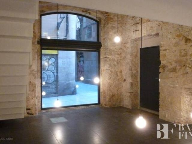Local comercial en Alquiler en Sant Pere, Sta. Caterina i la Ribera
