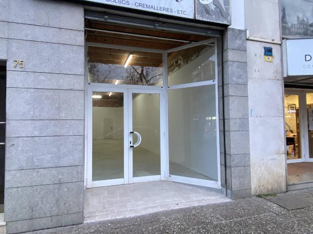 Local comercial en Alquiler en Santa Eugènia