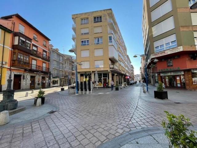 Local comercial en alquiler en Santoña, Calle Juan José Ruano, 1, 39740