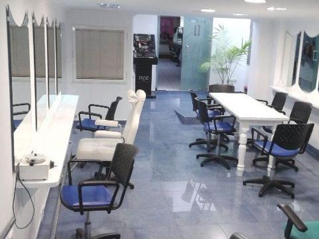 Local comercial en Alquiler en Santiago de Compostela, La Coruña