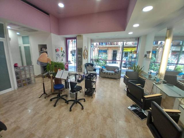 Local comercial en Alquiler en Sants