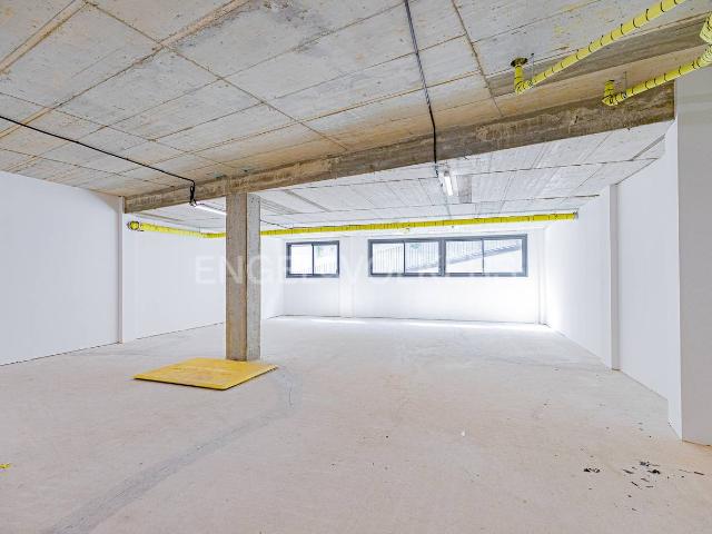 Local comercial en Alquiler en Sarrià