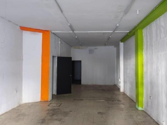 Local comercial en alquiler en Sevilla, Cruz Roja Capuchinos