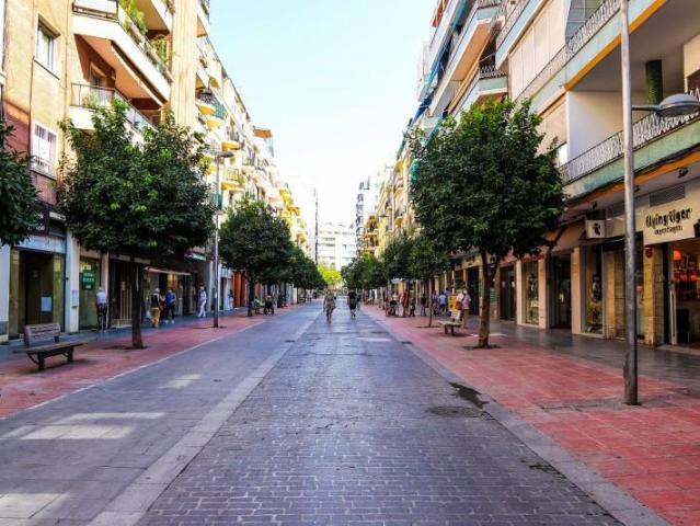 Local comercial en alquiler en Sevilla, Los Remedios