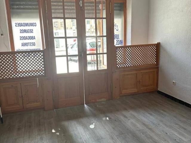 Local comercial en alquiler en Sevilla, Ronda de Triana Patrocinio Turruñuelo
