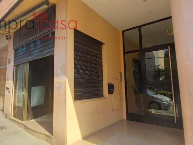 Local comercial en alquiler en Segovia, Universidad