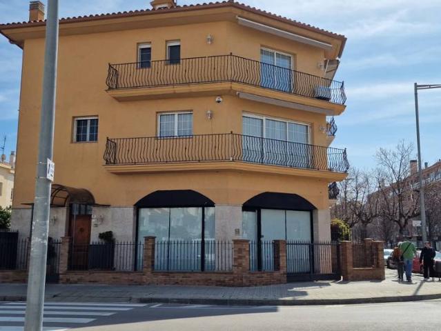 Local comercial en Alquiler en Poblenou