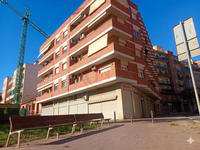 Local comercial en Alquiler en Porta