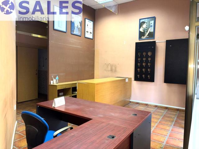 Local Comercial en Alquiler en Patraix, Valencia Ideal para Tu Negocio