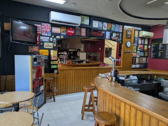 Local comercial en Alquiler en Palau solità i Plegamans
