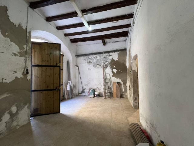 Local comercial en Alquiler en Part Alta