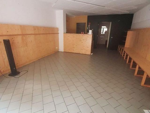 Local comercial en alquiler en pasaje De Forasté, Barcelona, de 50 m² 1 habitación por 700