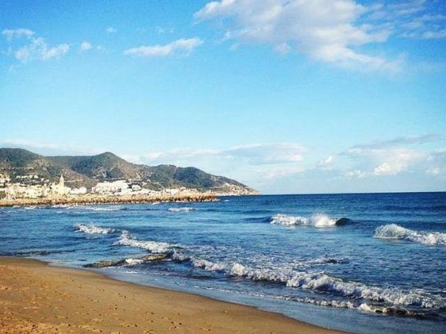 Local comercial en alquiler en paseo De la Ribera, Sitges, de 240 m² 2 habitaciones por 10.000