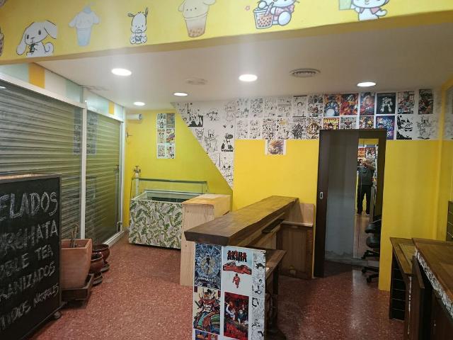 Local comercial en alquiler en paseo De la Zona Franca, Barcelona, de 40 m² 2 habitaciones por 550