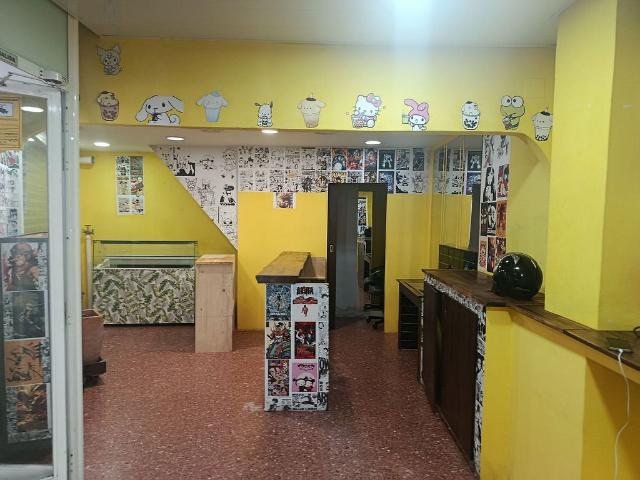 Local comercial en alquiler en paseo De la Zona Franca, Barcelona, de 40 m² 2 habitaciones por 550