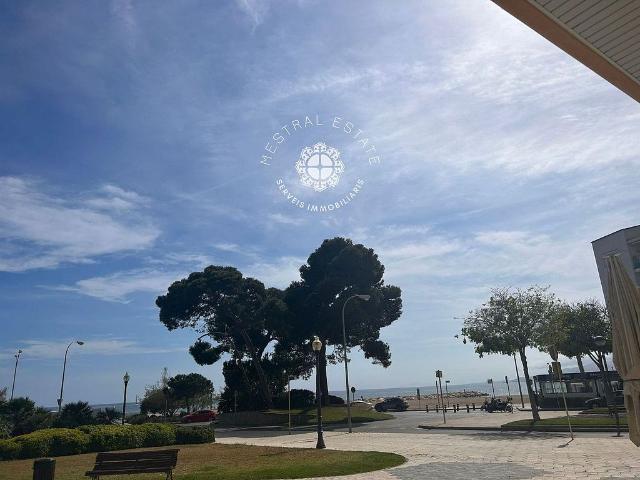 Local comercial en alquiler en paseo De Les Palmeres, Cambrils, de 87 m² por 900