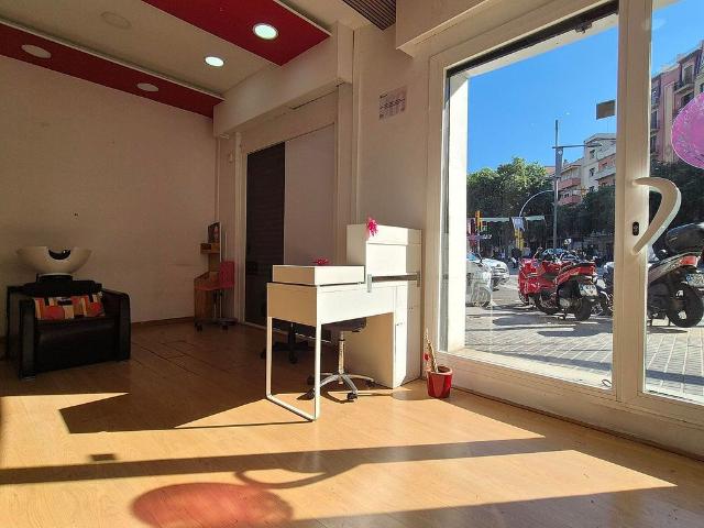 Local comercial en alquiler en paseo Maragall, Barcelona, de 25 m² 1 habitación por 700