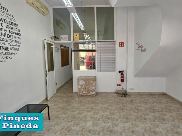 LOCAL COMERCIAL EN ALQUILER EN PINEDA DE MAR