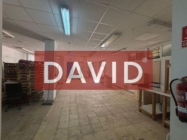 Local comercial en alquiler en plaza De la Infància, Barcelona, de 320 m² 1 habitación por 2.800