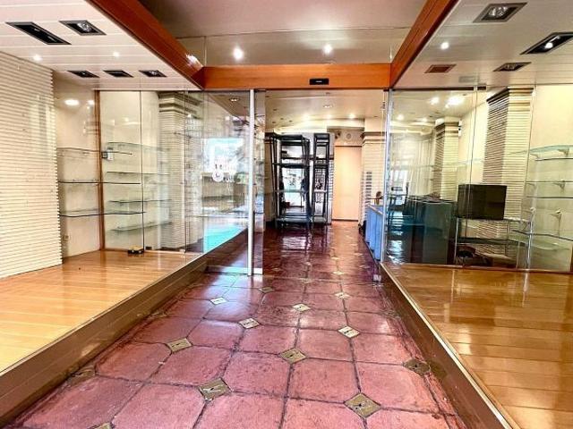 Local comercial en alquiler en plaza Ricard Vinyes, Lleida, de 90 m² 3 habitaciones por 2.850