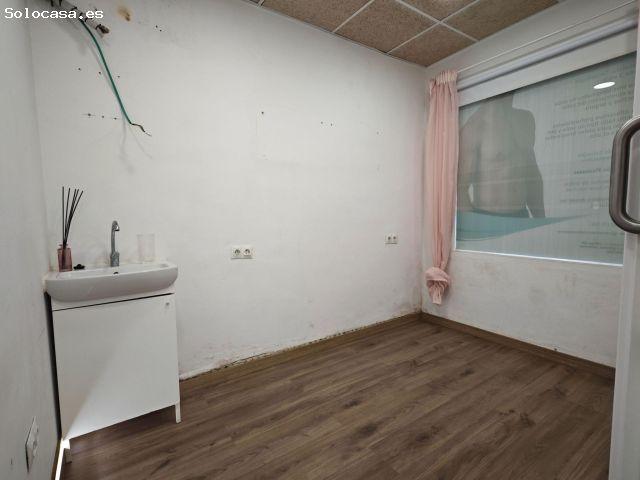 LOCAL COMERCIAL EN ALQUILER EN PLENO CENTRO DE FUENGIROLA