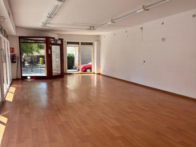 Local comercial en alquiler en Premià de Mar – Casco Antiguo