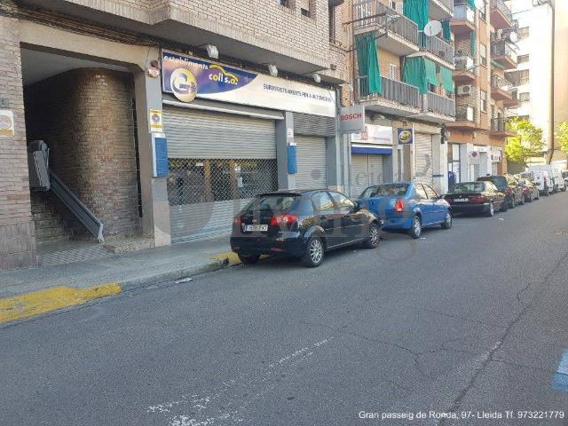 Local comercial en Alquiler en Príncep de Viana Clot Xalets Humbert Torres