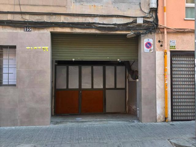 Local comercial en Alquiler en Progrés Pep Ventura