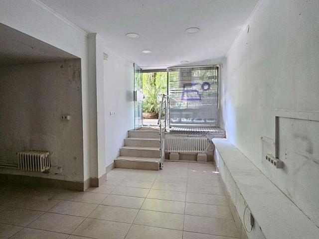 Local comercial en alquiler en ronda Del General Mitre, Barcelona, de 30 m² 1 habitación por 650