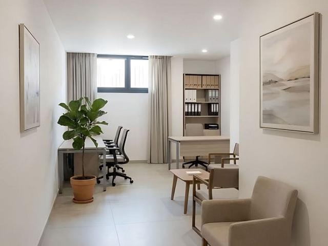 Local comercial en alquiler en rambla D'aragó, Lleida, de 37 m² 2 habitaciones por 300