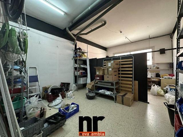 Local comercial en alquiler en rambla De Sant Andreu, Ripollet, de 68 m² por 650