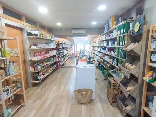 Local comercial en alquiler en Rubí, de 100 m² 1 habitación por 1.027