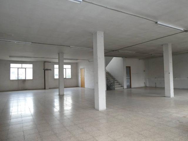 Local comercial en Alquiler en Torelló