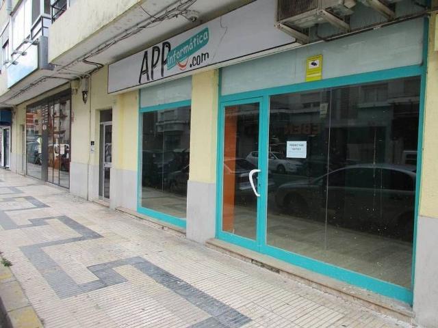 Local comercial en alquiler en Tortosa, de 100 m² por 950